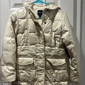 GAP Women's Beige Puffer Coat